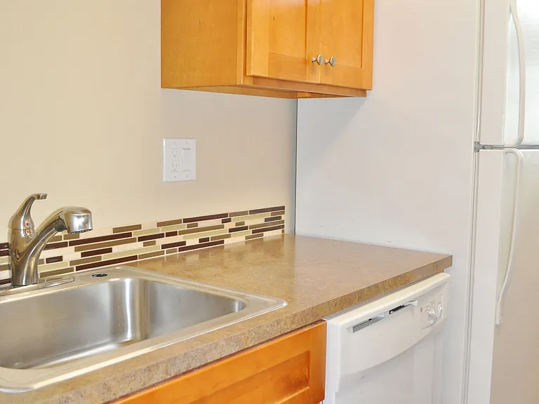 4102 108th St SW #7 — Photo 4