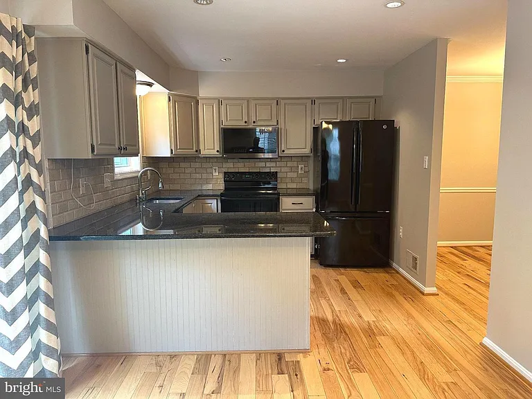 11928 Sentinel Point Ct — Photo 10