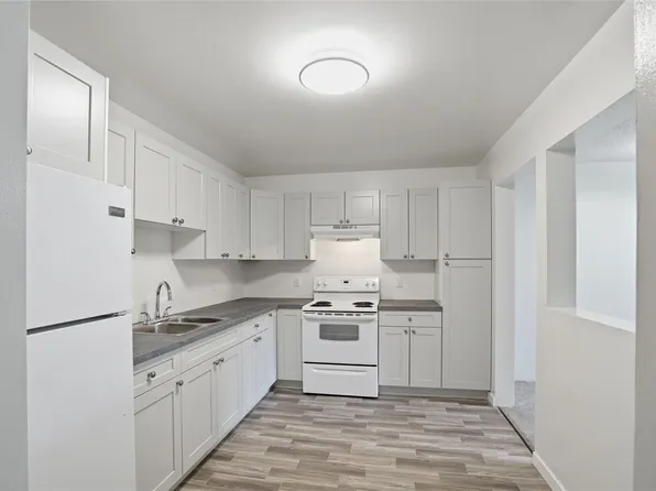 3108 Barons Rd #202, Nanaimo, BC V9T 4B5