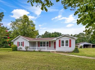 139 Quick School Rd, Fayetteville, TN 37334