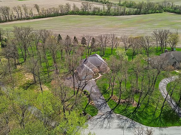 2nd image of 6664 Ridgeview Dr
