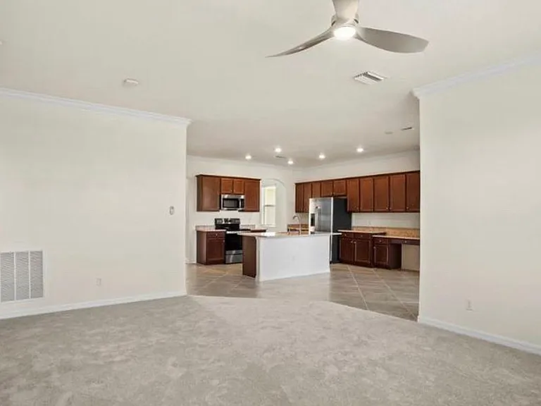9399 Foxglove Ln — Photo 4