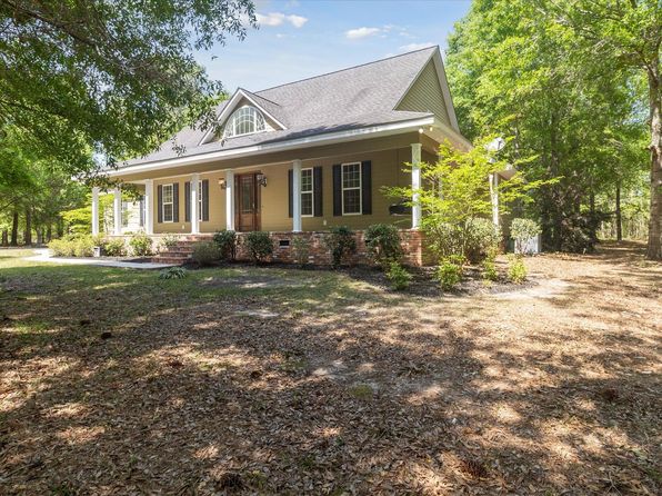 111 Robin Blvd, Swainsboro, GA 30401