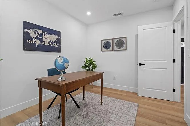 856 Newton St #856 — Photo 36