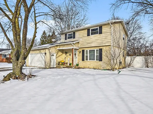 2740 Wexford Dr, Saginaw, MI 48603