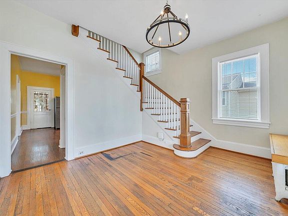 3rd image of 1144 Wasena Ave SW