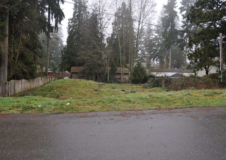 1st image of 26807 Webb Cir NE