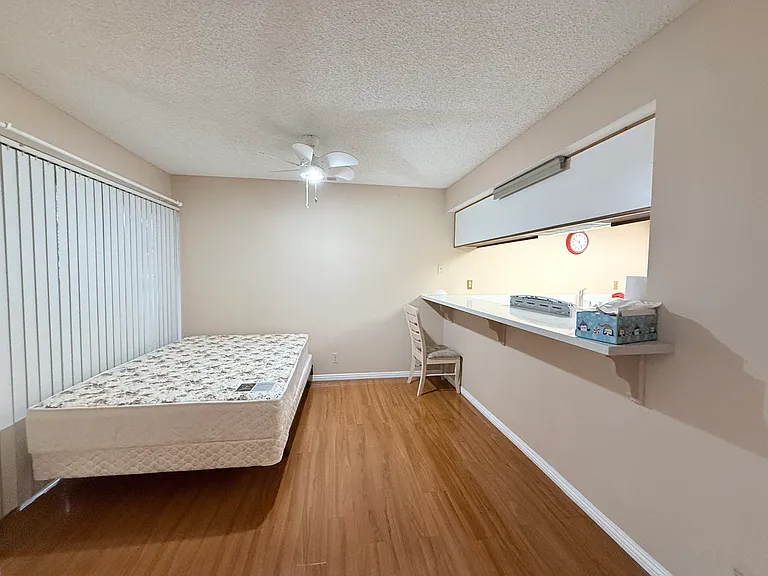 753 Park Shadow Ct — Photo 11