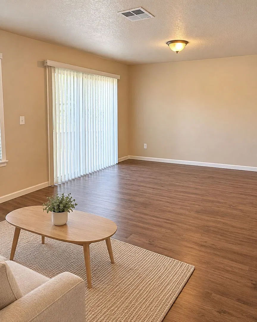 Covington Manor 9700-9816 — Photo 2