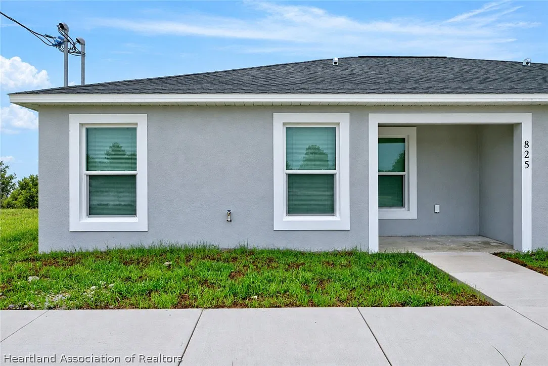 3 bed, 2.0 bath, 1161 sqft, $1,550 — Photo 1