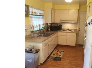 1726 SE 29th Ln, Cape Coral, FL 33904