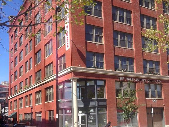 4th image of 20 E Central Pkwy APT 62