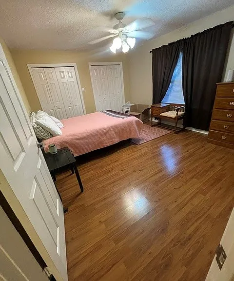 1102 Camelot Ln — Photo 6