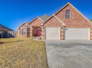 624 Ridge Lake Blvd, Norman, OK 73071