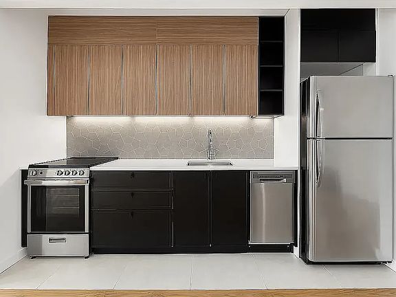 3rd image of 567 Ocean Pkwy #2E