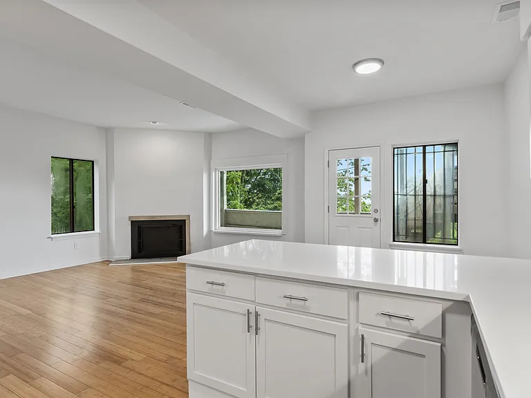 1914 University Ave #2 — Photo 10