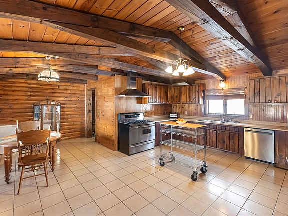 3rd image of 163 Ott Rd