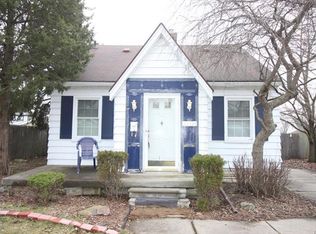 22336 Hayes Rd, Eastpointe, MI 48021