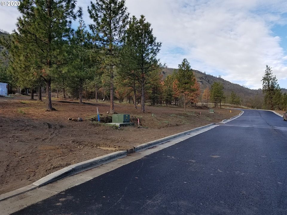 2nd image of W 14th St #29