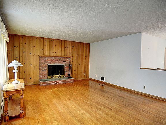 2nd image of 4505 Hannah Dr