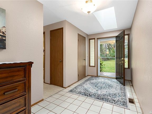 4th image of 8119 33rd St NW