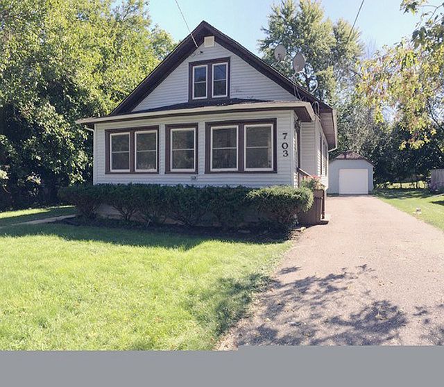 2nd image of 703 Orange St