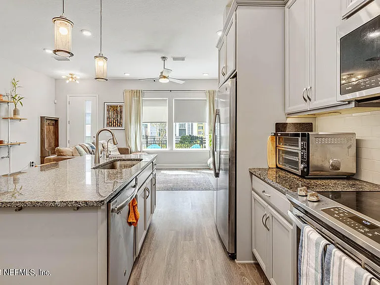 11475 Surfline Ct — Photo 10