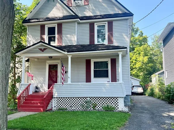 23 Perry St, Auburn, NY 13021