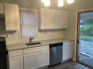 634 Clark Ave, Keyport, NJ 07735