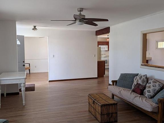 4th image of 37072 Club House Rd