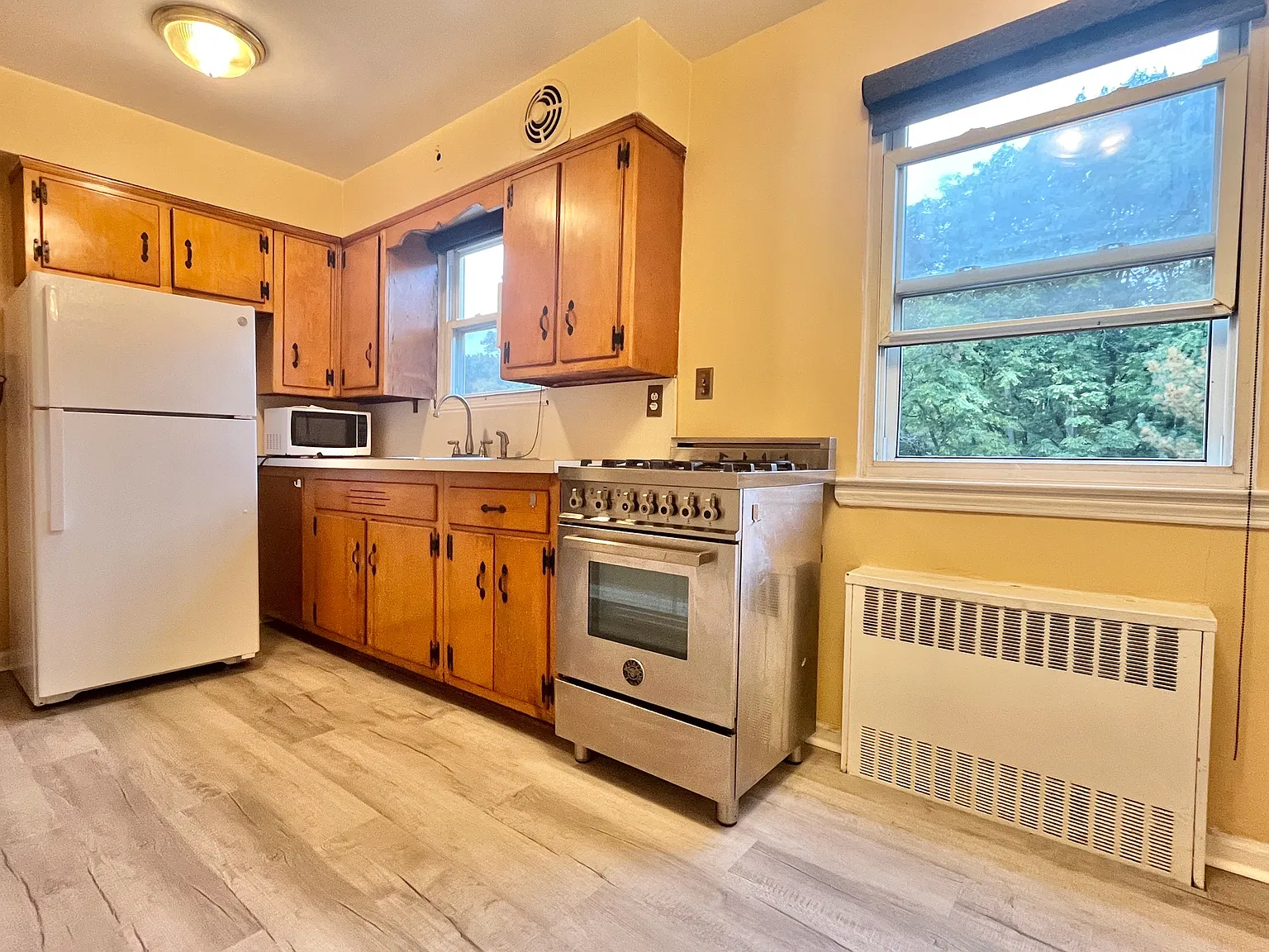 1 bed, $2,000 — Photo 2