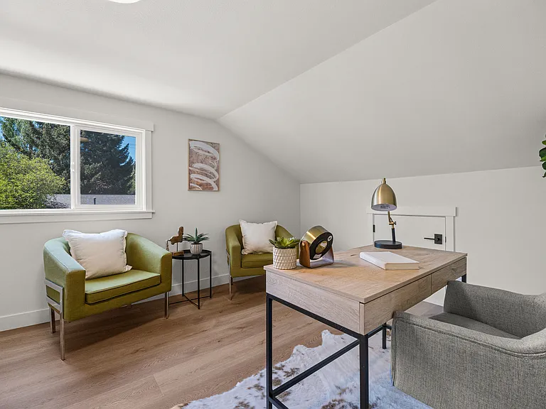 515 NE 123rd St — Photo 33