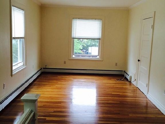 4th image of 46 Presidents Ave #2