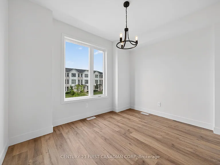 1595 Capri Cres #66 — Photo 11