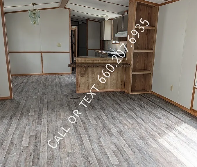 913 N Taylorville Blvd #32 — Photo 1