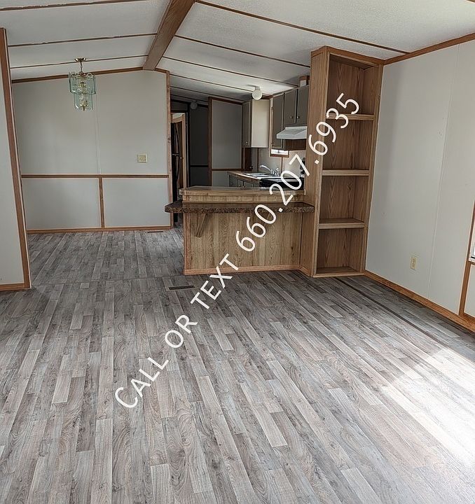 1st image of 913 N Taylorville Blvd #32