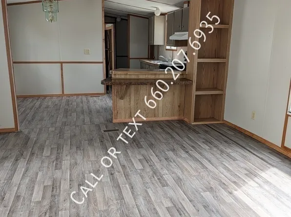 913 N Taylorville Blvd, Taylorville, IL