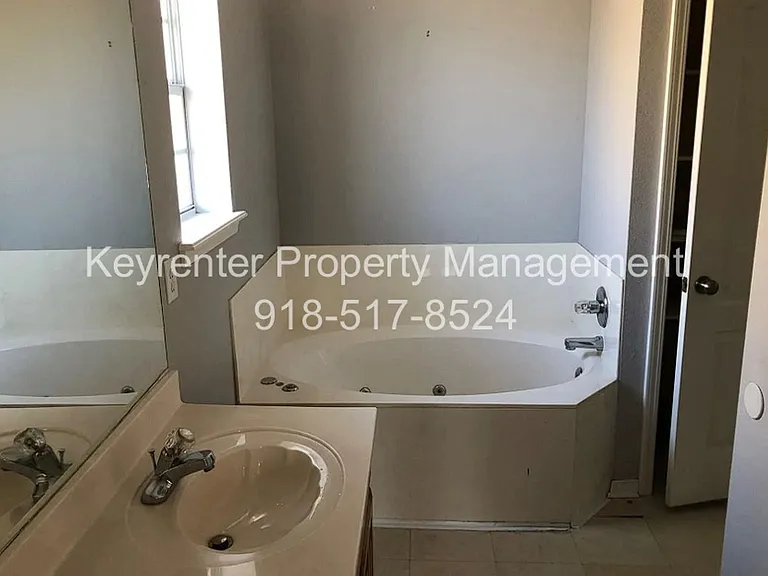 4002 S 198th East Ave — Photo 4