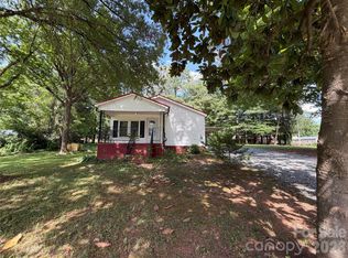 55 S Hildebran Ave, Newton, NC 28658