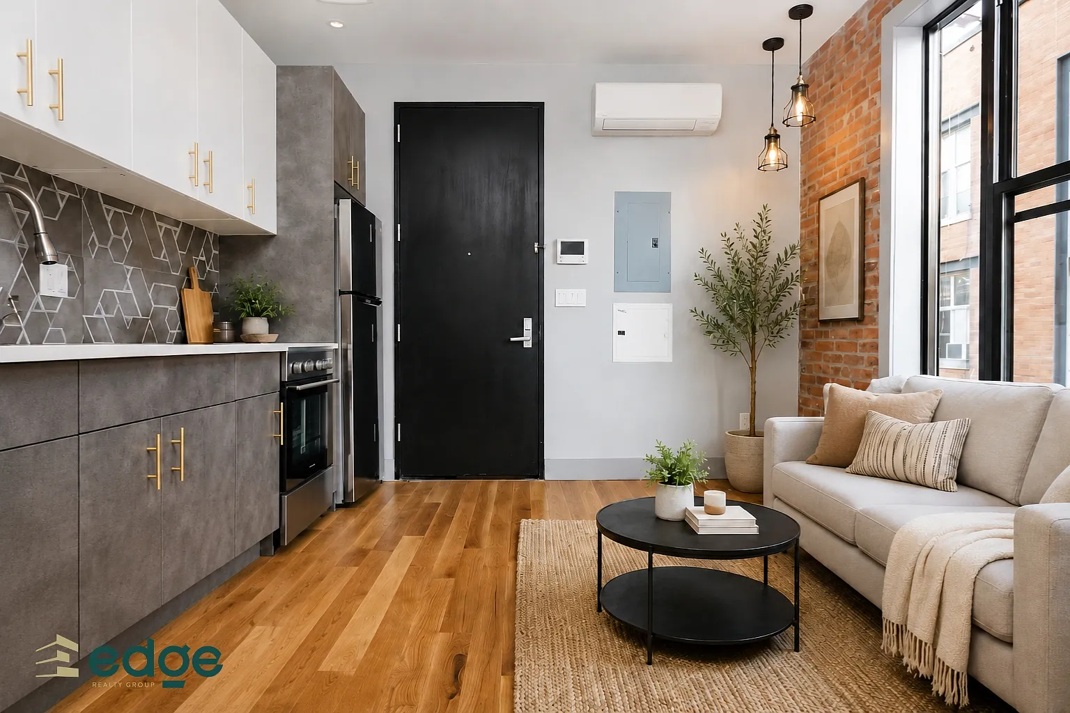 461 Saratoga Avenue — Photo 1