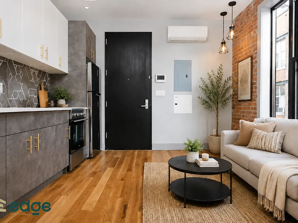 461 Saratoga Ave #3B