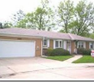 1st image of 422 Amelia St