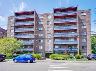 32 Whites Ave #D76, Watertown, MA 02472