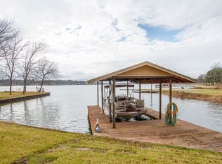 262 Sunray St, Mabank, TX 75156
