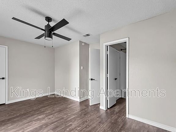 4th image of 306D Kings Way Dr