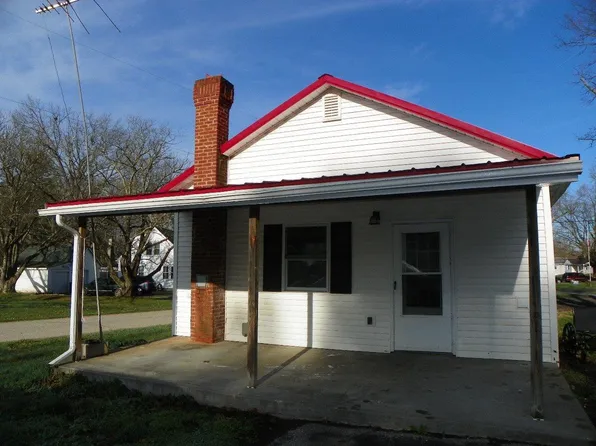 14213 Main St, Moores Hill, IN 47032