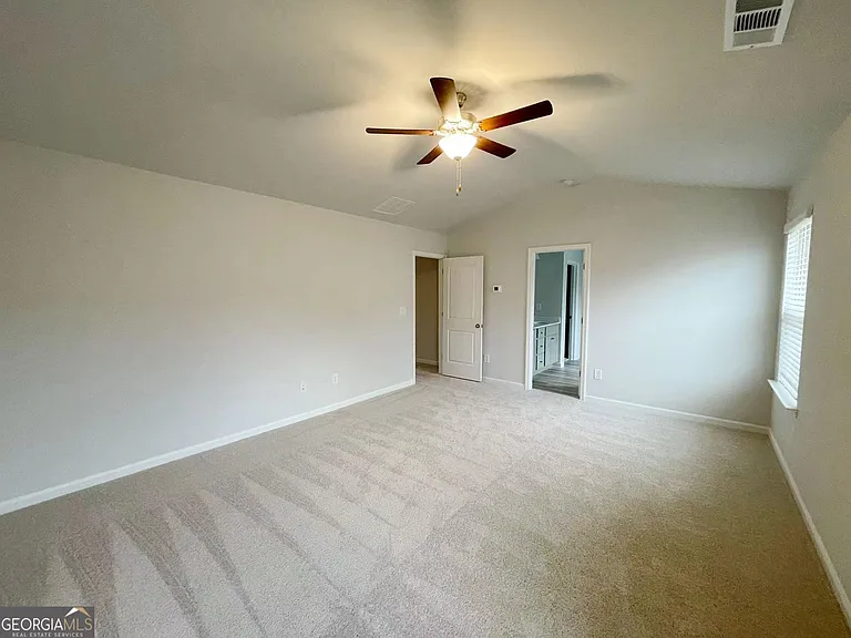 928 Yancey Ct — Photo 11