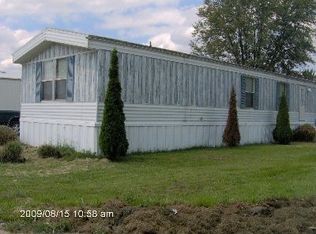 16 Penny Ln, Point Pleasant, WV 25550