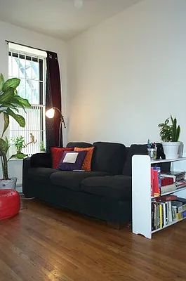 Rented by Tower Brokerage | media 25