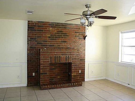 3rd image of 7539 Marquis St